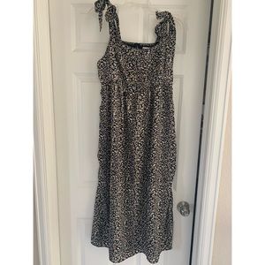 Midi maternity dress